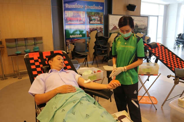 Employees of Pimai Salt Co.,Ltd. With contractor companies ( 30 persons) jointly donated blood to Phimai Hospital